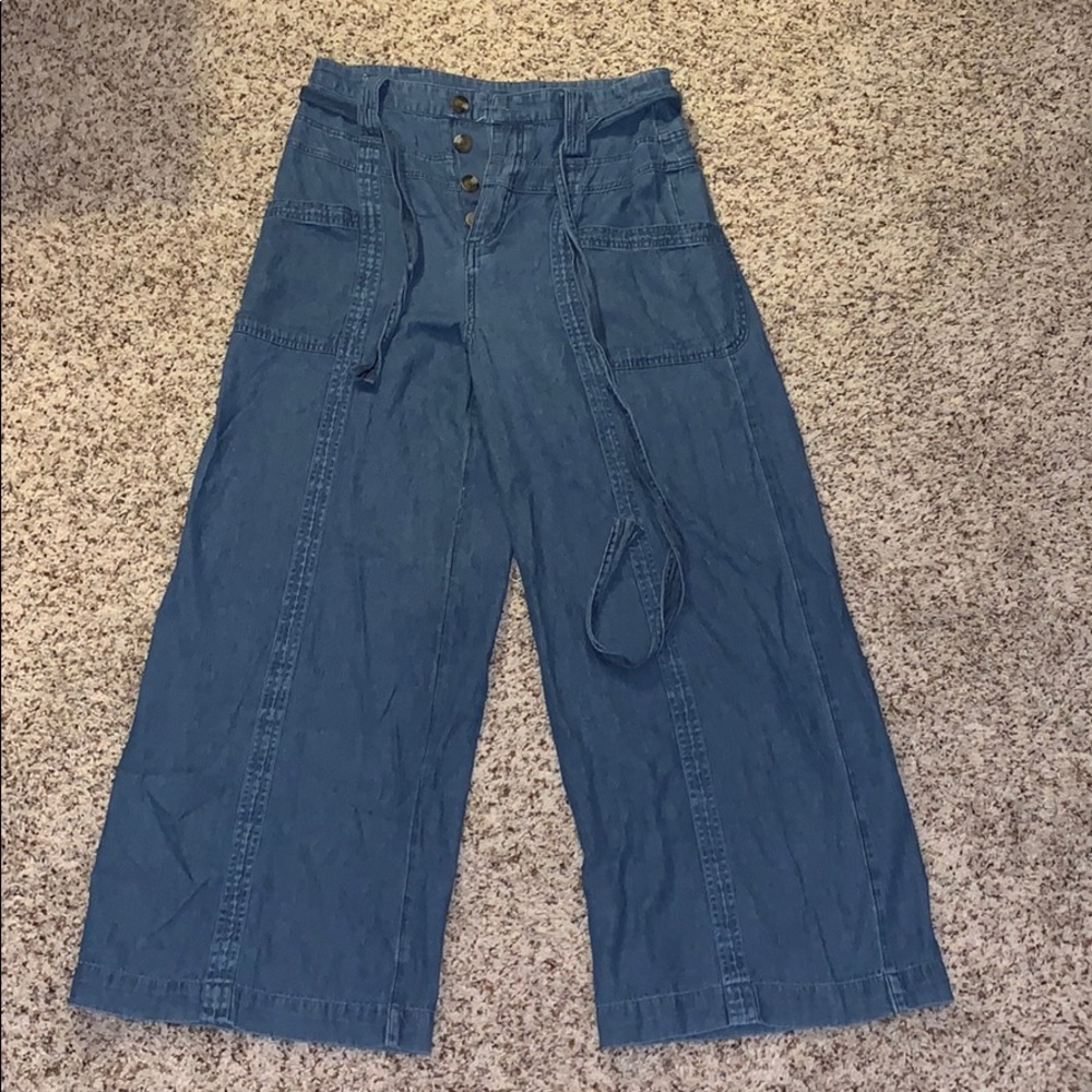 American Eagle Wide leg pants!